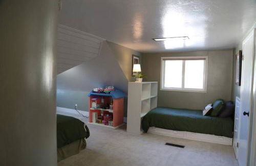 Updated Cottage 3 Bedroom Home With Game Room - Foto 2