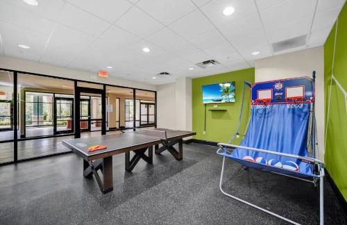 Modern 3BR Condo Near Disney- Pool and Hot Tub - Foto 54
