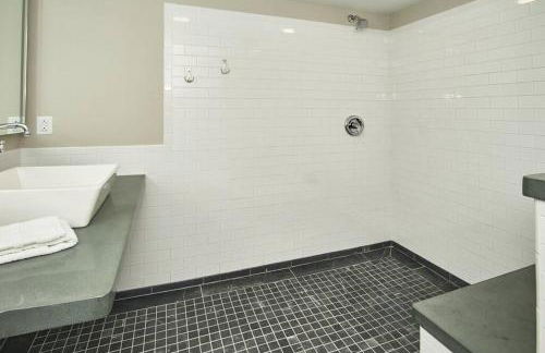 Craftsman Hideaway at the 1841 Farmhouse - Foto 3