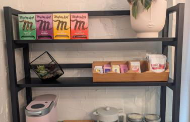 Elegant Linden Hills Home Family-Friendly Walk to Lake - Foto 2