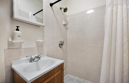 Lovely 2bed and 2bath with Unbeatable Location - Foto 14