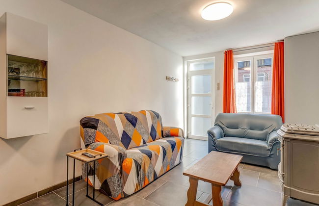 Cosy Holiday Home in Hastiere With a Terrace - Foto 12