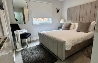 2 Bedroom Apartment at SECC Hydro FREE PARKING - Photo 5