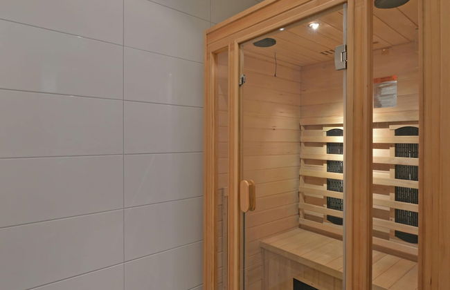 Exclusive Apartment on the Ground Floor Directly Located on the Water - Foto 27