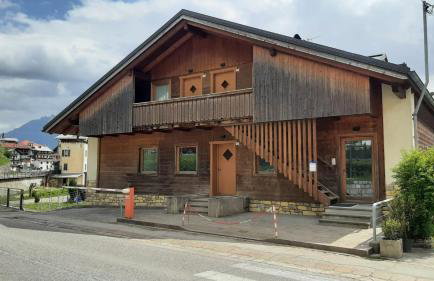 DOLOMITI ALTE VIE con parcheggio privato e garage moto - Foto 13