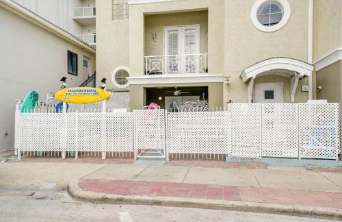 Coastal Sea Side Townhome - Walk to Beach! - Foto 36