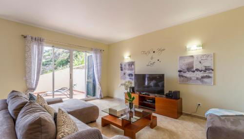 Sunny Ponta "Nomads' village" - Photo 2