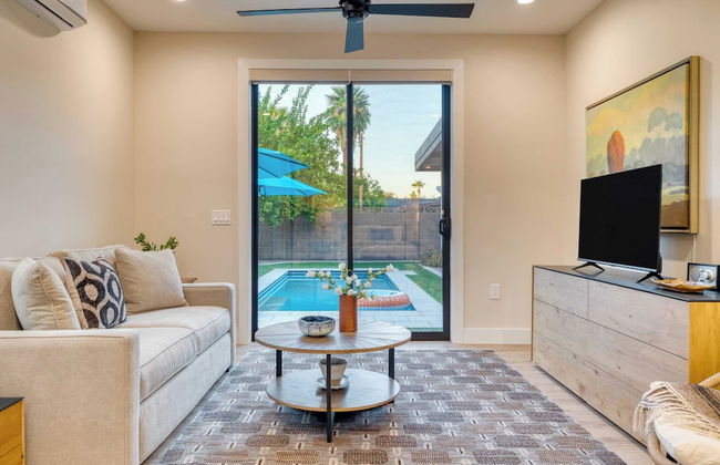 Sundrenched by Avantstay Pool, Mins to Old Town - Foto 20