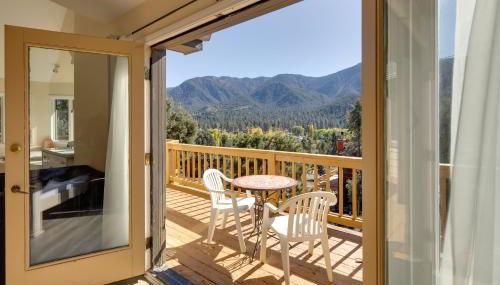 Game Room and Deck Modern Frazier Park Home! - Photo 2