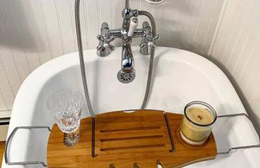 Haven Retreat in Catskills w Hot Tub & Bar Hall - Foto 32