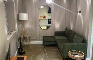 Bishops Keep - A New Unique Town Centre Home - Photo 11