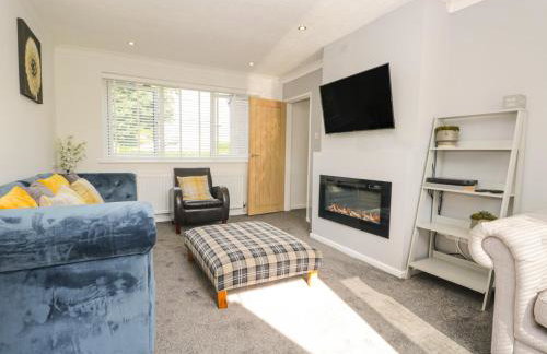 26 Hycemoor Way - Photo 4