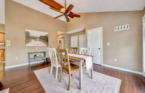 Treetop & Waterfront! Hot Tub, Kayaks, Game Room - Foto 43