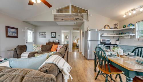 Fish and Boat Home with Spacious Yard in Seadrift - Foto 4