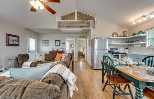 Fish and Boat Home with Spacious Yard in Seadrift - Foto 4