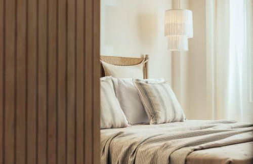 Salty Angel Sea Front Villa - Photo 17