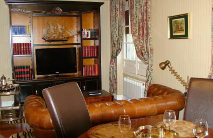 CASA RURAL PIEDRAHÍTA ( ART DÉCO ) - Photo 7