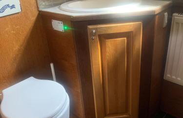 Narrowboat stay or Moving Holiday Abingdon On Thames DIFFERENT RATES APPLY ENSURE CORRECT RATE SELECTED - Foto 8