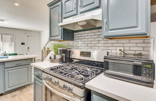 Los Angeles Townhome Off-Street Parking and Balcony - Foto 7