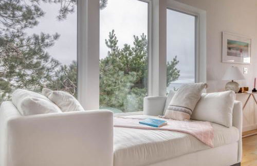 Graceful Getaway - Photo 25