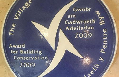 Welsh Gatehouse, Historic Castle which can cater for Electric Vehicle - Foto 17