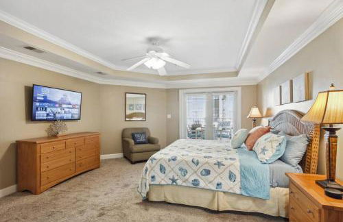 Unique 3BR, 1 of 5 Condos w/Huge Poolside Patio, Steps to Beach & Pier, Gated - Foto 32