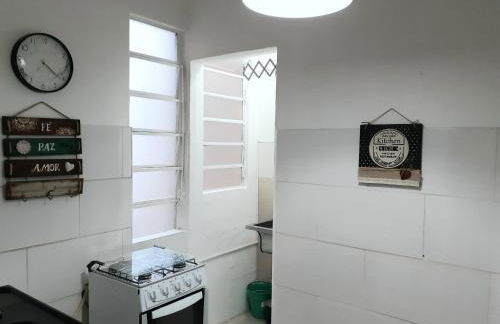 Amplo, aconchegante e pertinho de tudo - Foto 29