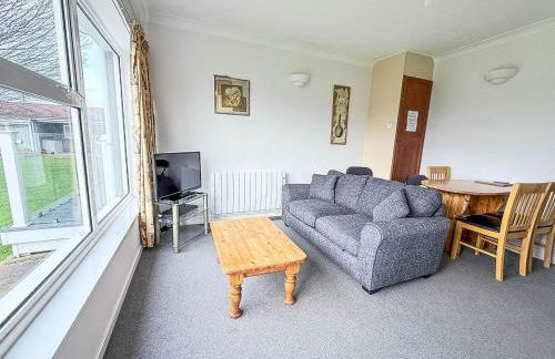 Lovely Chalet On An Excellent Holiday Park In Lowestoft Ref 12020B - Foto 9