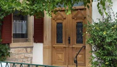 Rebennest in historischen Gebäude aus 1840 - Foto 2