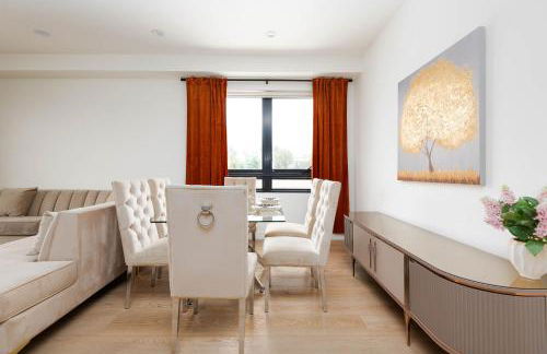 Stylish Apartments in Glendale with Free Parking - Foto 65