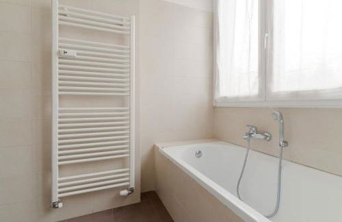 GuestHost - Milano Bright Apartment with parking - Foto 23