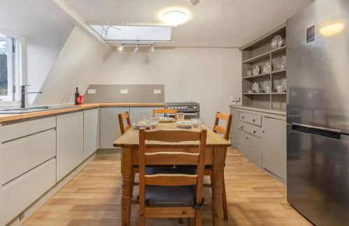 Spaceship 4 Luxury 4 BR by AltoLuxoExperience Short Lets & Serviced Accommodation With Free Wifi & Parking - Foto 6