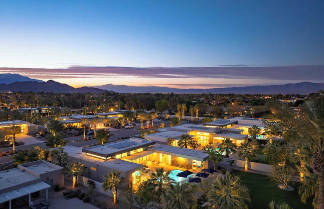 Sleeps 40 3 Luxe Villas Next to Empire Polo Club Putting Green & Pickleball - Foto 1