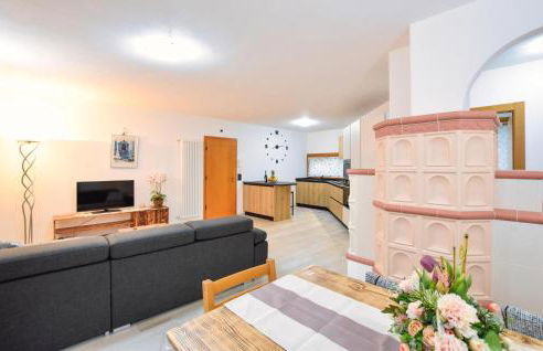 2 Bedroom Cozy Apartment In Lamon - Foto 7