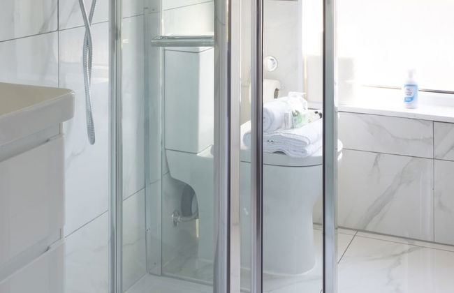 Spacious 2 Bed Apt Sleeps 5 Relocation Kent - Foto 2