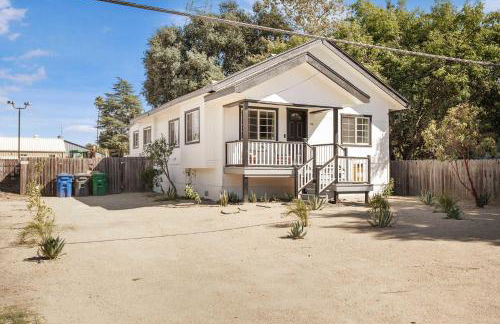 Hot Tub Fire Pit Pet Friendly Walk to Bell St - Foto 30