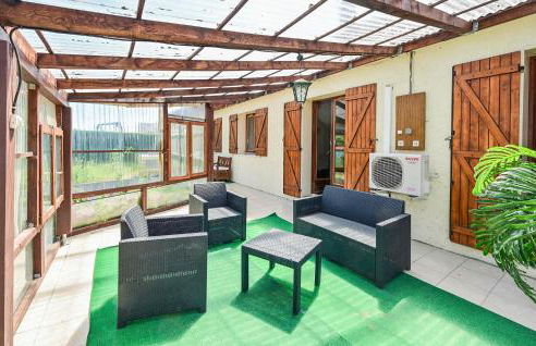 Gorgeous Home In Briare With Sauna - Photo 13