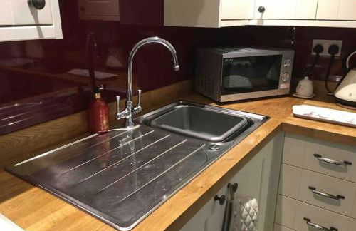 The Post House (Centre of riverside village) - Photo 10