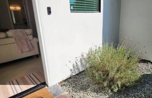 Spacious 1 Bed ADU in Encino, Home Away from Home - Foto 22