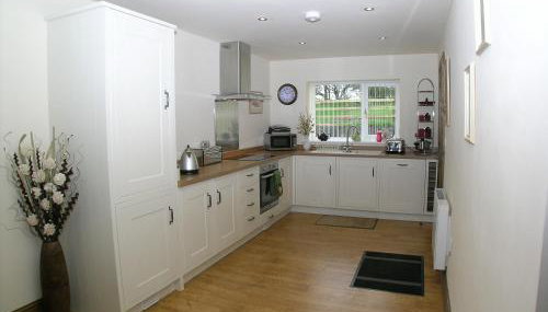 Fallow House - Photo 4