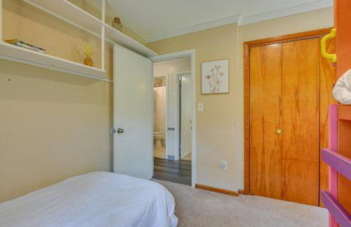 Pasadena Hideaway with Game Room and Fire Pit! - Foto 30