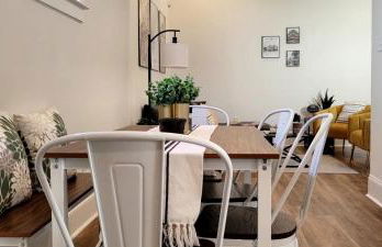 Entire Spacious Vacation Home - 1 mile to all Attractions - Foto 19