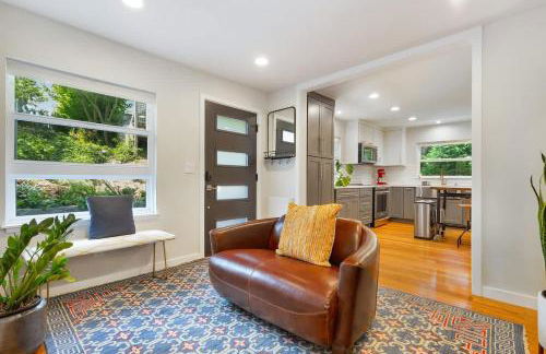 3BD Remodeled Home Near Beach - Foto 7