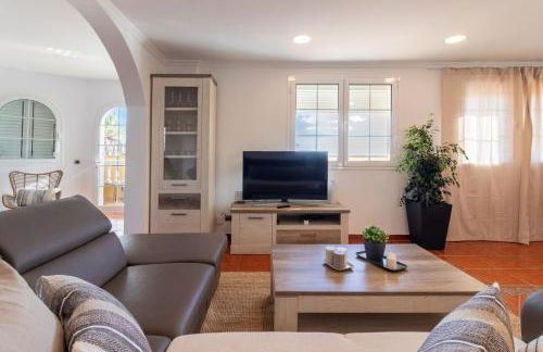 Villa Veneguera + Seaview + Pool + Garden - Foto 17