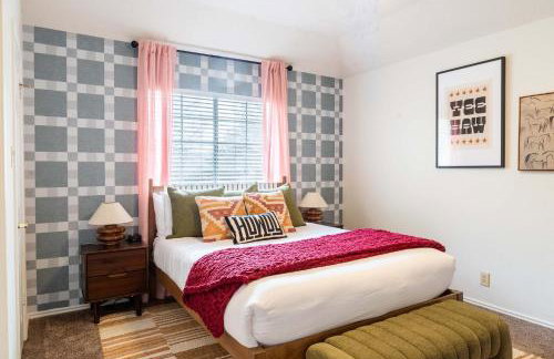 Sparkling Pool Hot Tub Game Room Kids Area - Foto 54