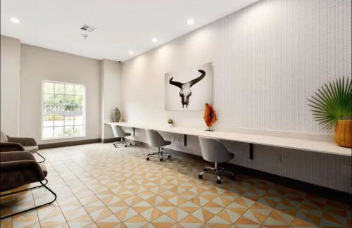 Comfortable Stay Near UT and Downtown Austin - Foto 28