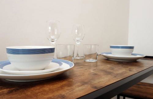 Studio - Kitchen - Parking - Ideal for Contractors - Foto 11