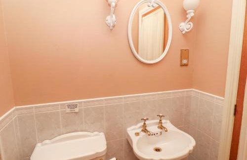 The Columbine - Photo 16