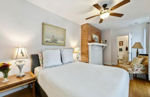 Montgomery Apartments on Magazine Street - Foto 77