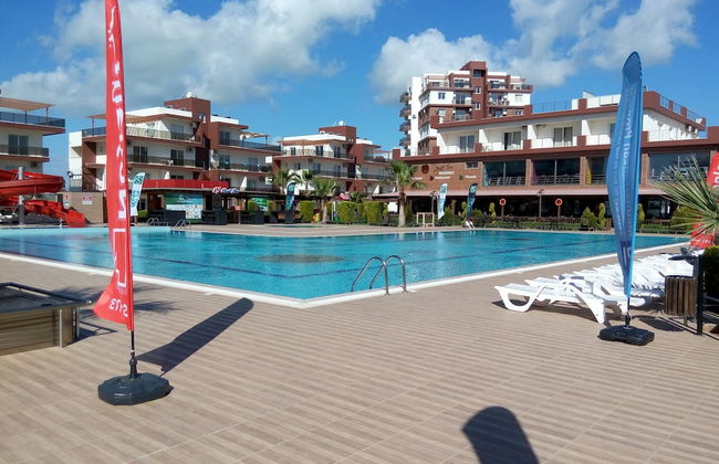 Studio Apartment at Longbeach - Foto 28